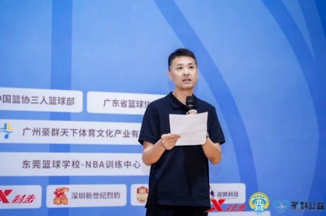 如何通过快攻训练提升团队协作能力?_0